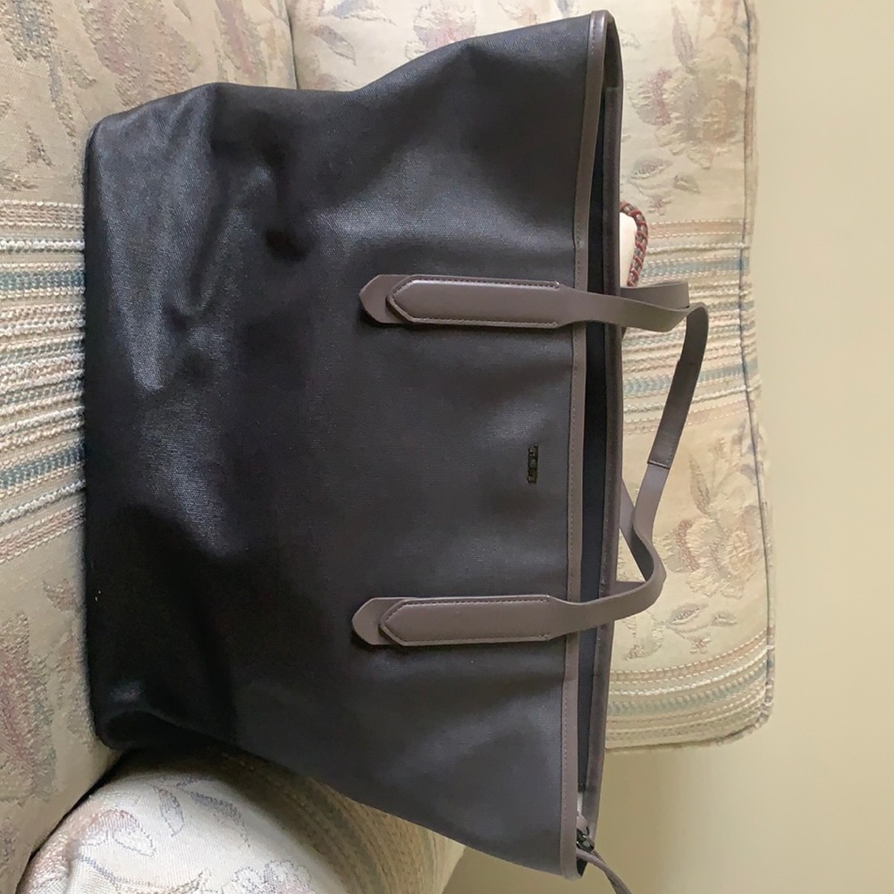 Tumi ombré tote bag black green grey ish color